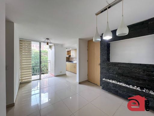Apartamento en arriendo Antioquia Envigado La Mina 55 m2 Habitaciones 3 Baños 2 Garajes 0 Precio $1800000