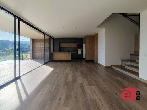 Casa Campestre en arriendo Antioquia Rionegro Rionegro 328 m2 Habitaciones 3 Baños 5 Garajes 2 Precio $16000000