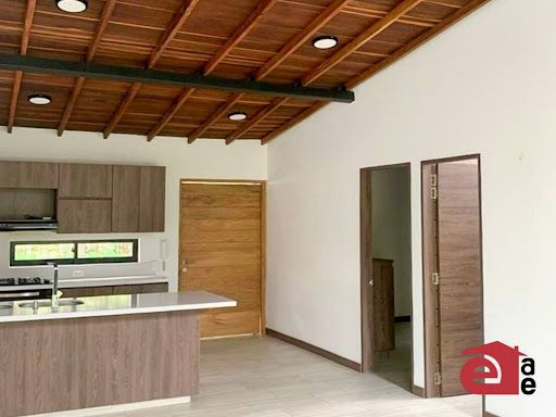 Casa Campestre en arriendo Antioquia Marinilla Marinilla 500 m2 Habitaciones 4 Baños 2 Garajes 3 Precio $4500000