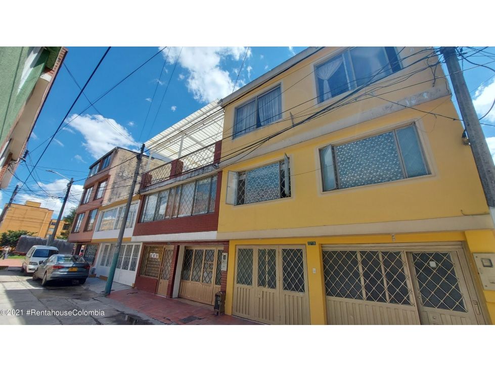 Casa en venta Cundinamarca Bogotá Ub Santa Cecilia 288 m2 Habitaciones 8 Baños 3 Garajes 2 Precio $650000000