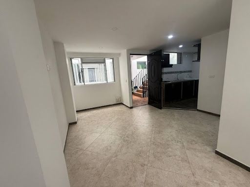 Apartaestudio en arriendo Cundinamarca Bogotá Primavera Occidental 38 m2 Habitaciones 1 Baños 1 Garajes 0 Precio $1080000