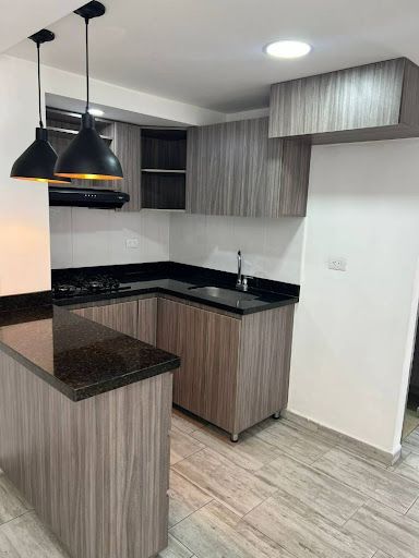 Apartamento en arriendo Antioquia Medellín Manrique Central No1 50 m2 Habitaciones 3 Baños 1 Garajes 0 Precio $1650000