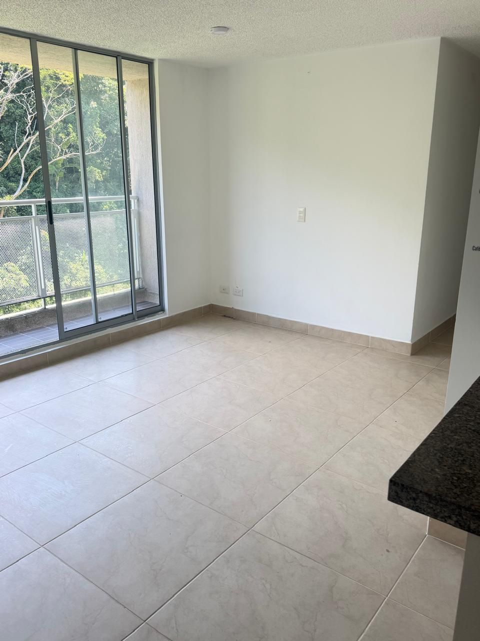 Apartamento en arriendo o venta Risaralda Pereira El Poblado I Etapa 73 m2 Habitaciones 3 Baños 2 Garajes 1 Precio venta $485000000 Precio arriendo $2150000