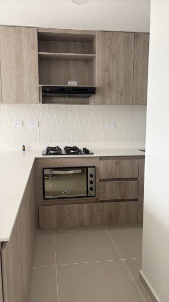 Apartamento en arriendo Antioquia Itagüí Zona Industrial 1 70 m2 Habitaciones 3 Baños 2 Garajes 0 Precio $3200000