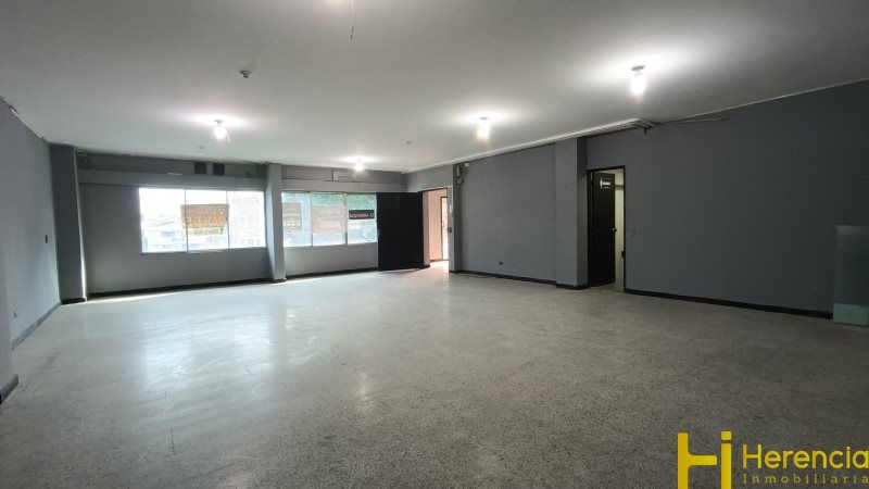 Bodega en arriendo Antioquia Medellín Tenche 300 m2 Habitaciones 0 Baños 4 Garajes 0 Precio $14000000