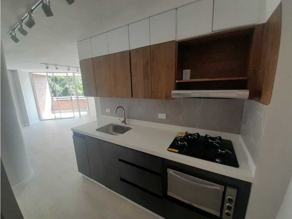 Apartamento en arriendo Antioquia Medellín El Tesoro 80 m2 Habitaciones 2 Baños 2 Garajes 1 Precio $3800000