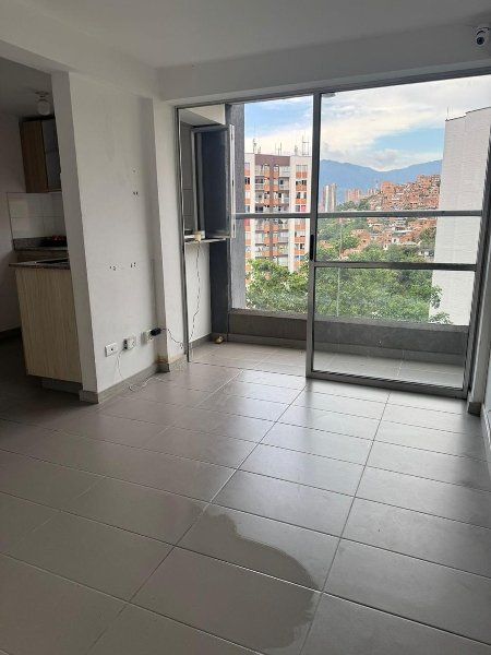 Apartamento en arriendo Antioquia Medellín El Rincon 55 m2 Habitaciones 3 Baños 2 Garajes 1 Precio $2400000