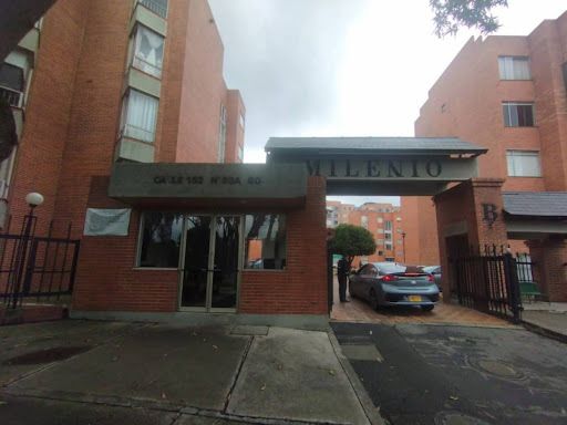 Apartamento en arriendo Cundinamarca Bogotá Mazurén 70 m2 Habitaciones 2 Baños 2 Garajes 1 Precio $2300000