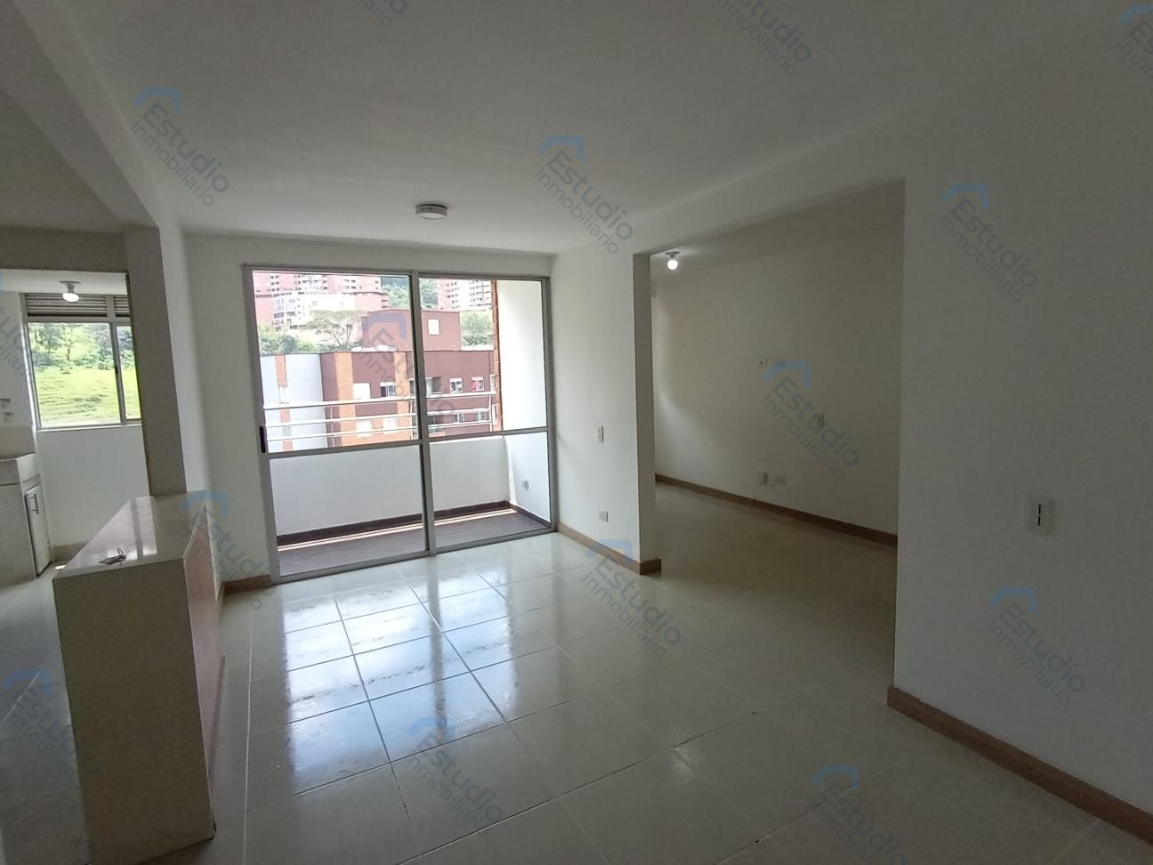 Apartamento en arriendo Antioquia Sabaneta La Barquereña 60 m2 Habitaciones 2 Baños 2 Garajes 1 Precio $2400000