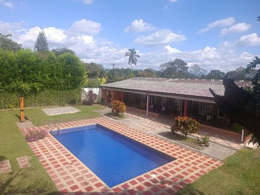 Casa Campestre en arriendo Risaralda Pereira Pereira 195 m2 Habitaciones 6 Baños 4 Garajes 8 Precio $5010000