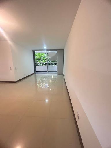 Apartamento en arriendo Antioquia Envigado La Inmaculada 75 m2 Habitaciones 2 Baños 2 Garajes 2 Precio $3800000