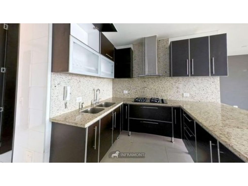 Apartamento en venta Cundinamarca Bogotá Ub Cordoba Niza 135 m2 Habitaciones 3 Baños 4 Garajes 2 Precio $1300000000