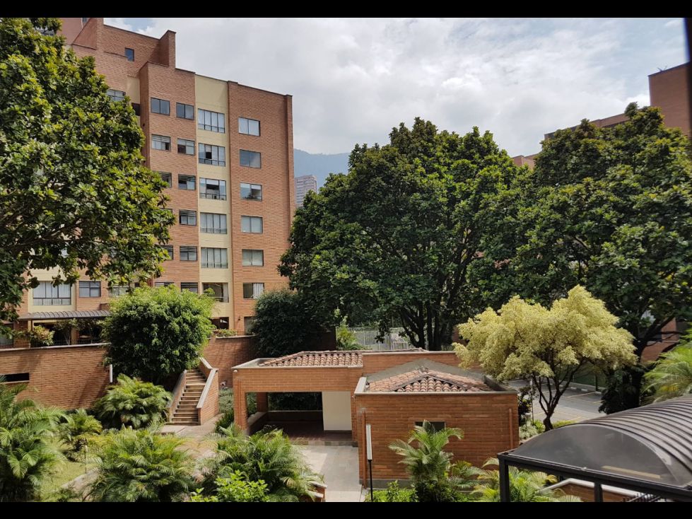 Apartamento en arriendo Antioquia Medellín Las Lomas No1 134 m2 Habitaciones 4 Baños 2 Garajes 2 Precio $5700000