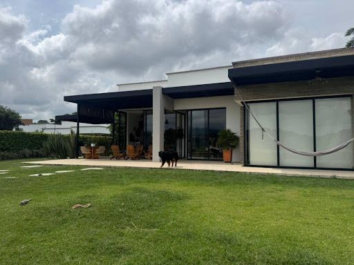 Casa en arriendo Risaralda Pereira Pereira 1700 m2 Habitaciones 3 Baños 3 Garajes 0 Precio $10000000