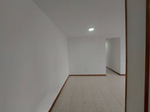 Apartamento en arriendo Antioquia Medellín Ecoparque Cerro El Volador 74 m2 Habitaciones 3 Baños 2 Garajes 1 Precio $2700000