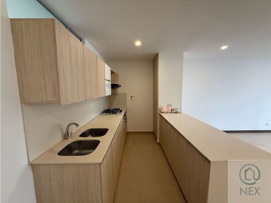 Apartamento en arriendo Antioquia Medellín Los Balsos No1 150 m2 Habitaciones 3 Baños 2 Garajes 2 Precio $6500000