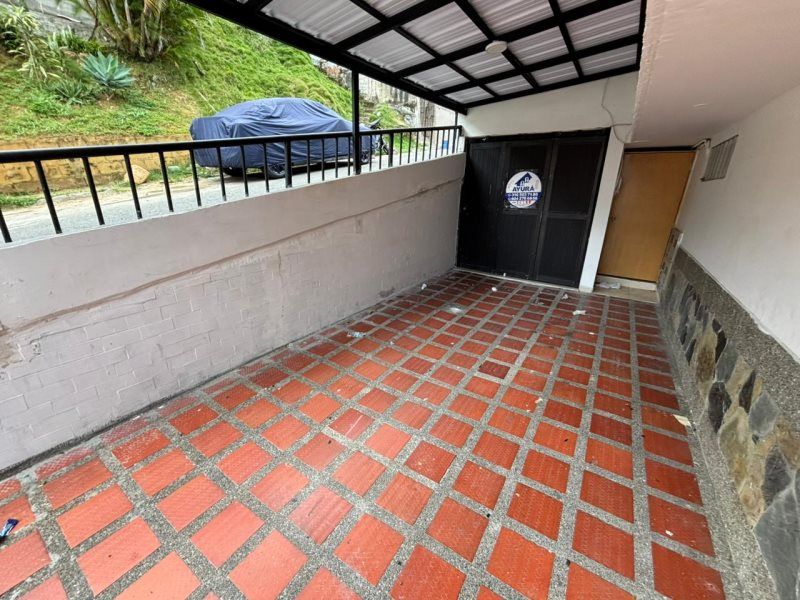 Local en arriendo Antioquia Medellín Las Granjas 60 m2 Habitaciones 0 Baños 0 Garajes 0 Precio $1500000