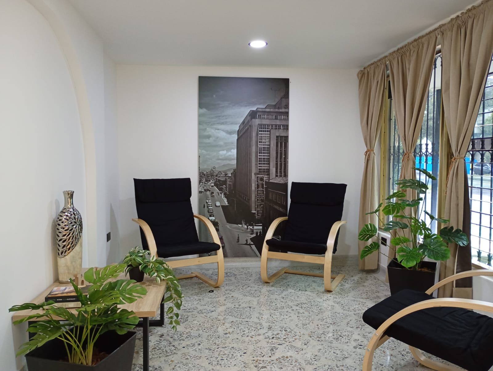 Casa en venta Antioquia Medellín El Velodromo 300 m2 Habitaciones 6 Baños 6 Garajes 2 Precio $2530000000