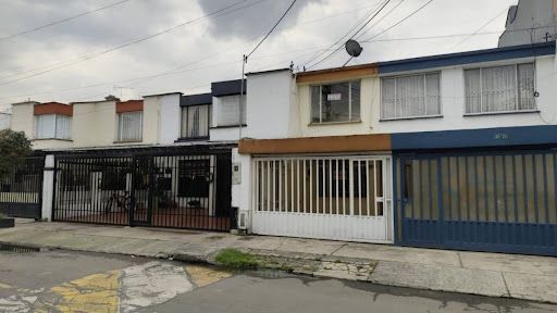 Casa en venta Cundinamarca Bogotá Santa Cecilia 137 m2 Habitaciones 4 Baños 4 Garajes 1 Precio $500000000