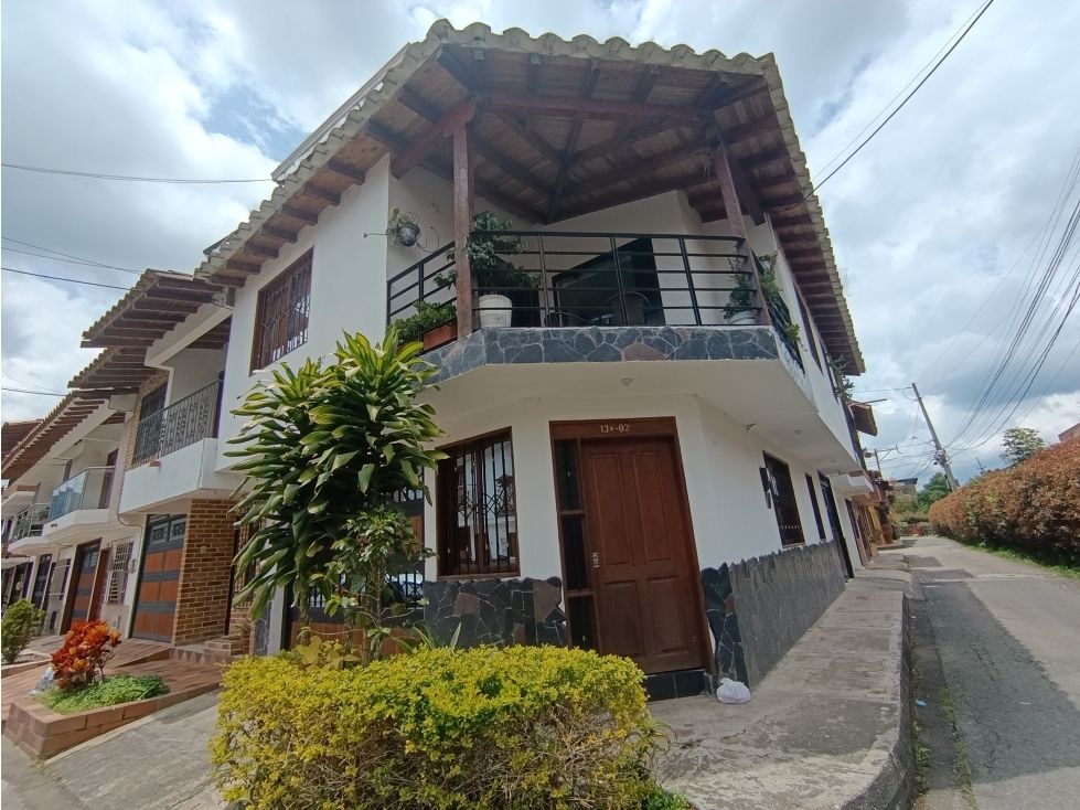 Apartaestudio en arriendo Antioquia La Ceja La Floresta 28 m2 Habitaciones 1 Baños 1 Garajes 0 Precio $1400000