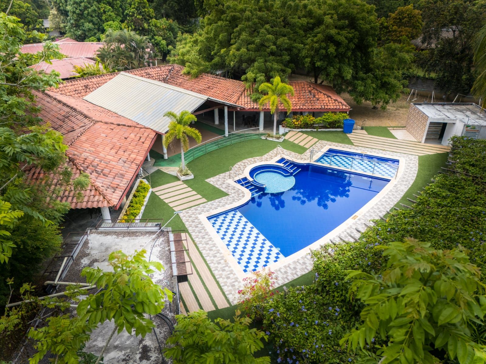 Finca en venta Córdoba Montería El Recreo 9000 m2 Habitaciones 6 Baños 6 Garajes 0 Precio $1250000000