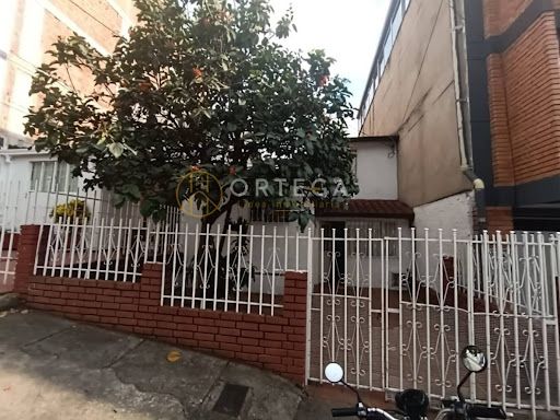Casa en venta Santander Floridablanca Los Rosales 119 m2 Habitaciones 4 Baños 4 Garajes 1 Precio $350000000