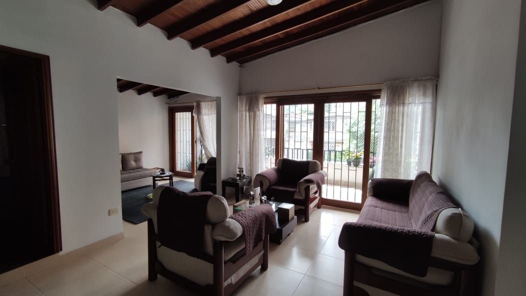 Casa en venta Antioquia Medellín Las Acacias 264 m2 Habitaciones 4 Baños 2 Garajes 1 Precio $879000000