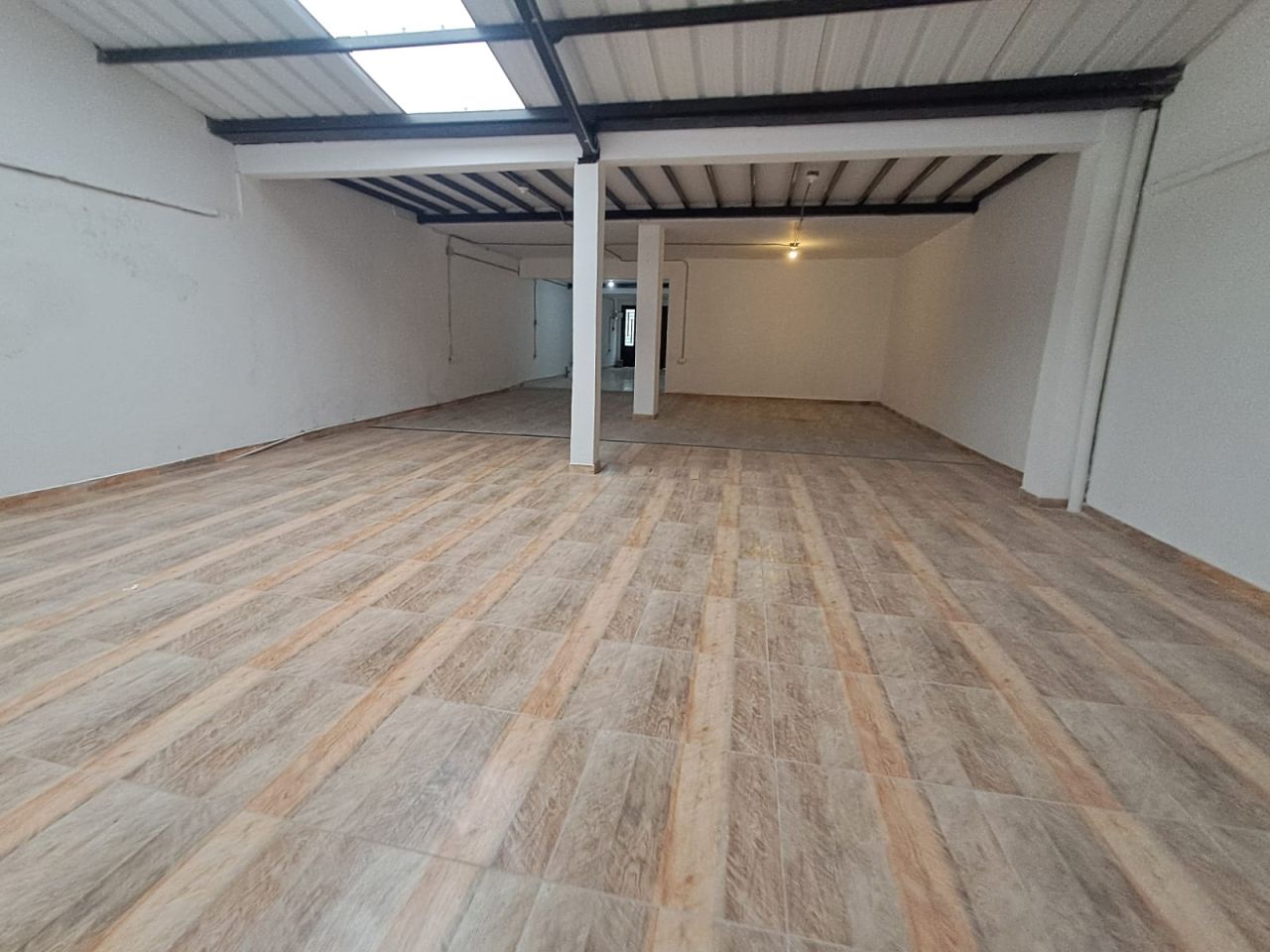 Local en arriendo Risaralda Dosquebradas Santa Mónica 140 m2 Habitaciones 0 Baños 1 Garajes 0 Precio $3500000
