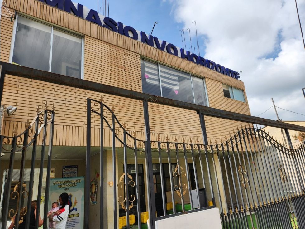 Edificio en venta Cundinamarca Chía Los Chilacos 450 m2 Habitaciones 7 Baños 6 Garajes 3 Precio $1300000000