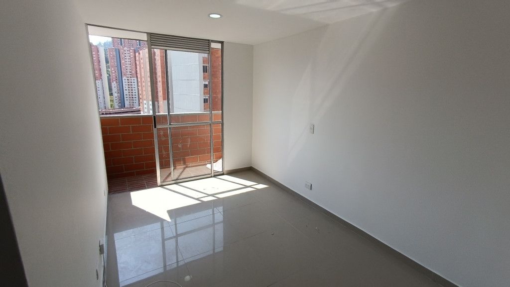 Apartamento en arriendo Antioquia Medellín Puertas Del Sol 65 m2 Habitaciones 3 Baños 1 Garajes 1 Precio $1700000