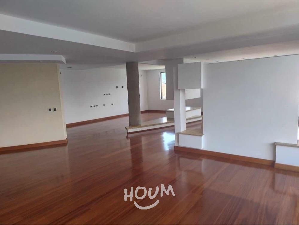 Apartamento en arriendo Cundinamarca Bogotá Santa Barbara Occidental 382 m2 Habitaciones 5 Baños 6 Garajes 4 Precio $14000000