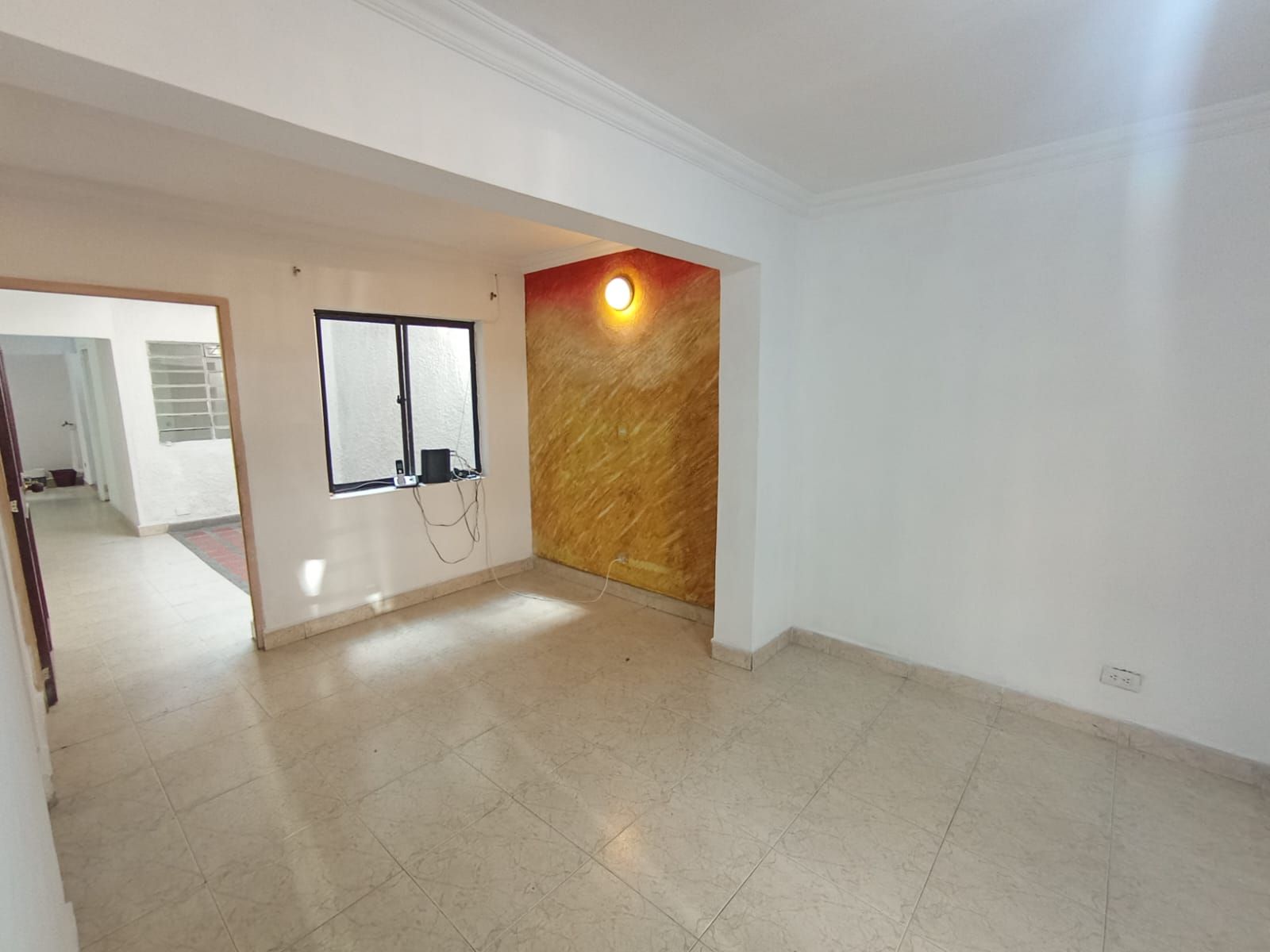 Casa en arriendo Cundinamarca Bogotá Bavaria Techo Et Iii 89 m2 Habitaciones 4 Baños 1 Garajes 1 Precio $4000000