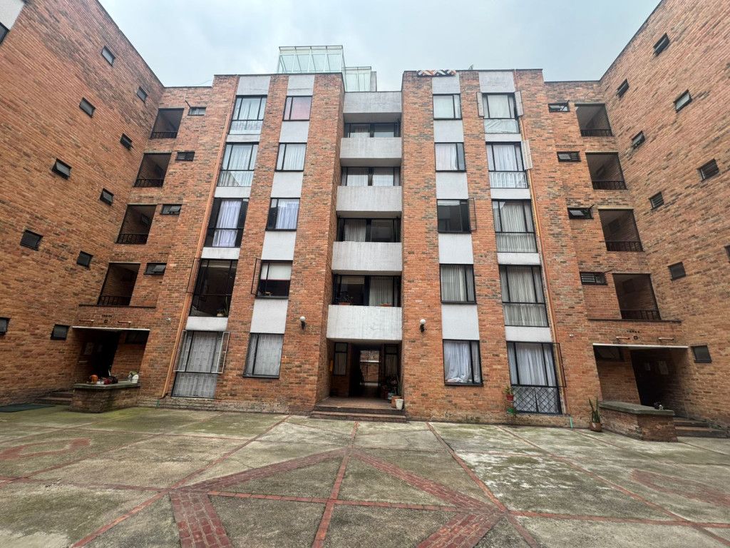 Apartamento en venta Cundinamarca Bogotá Cooperativa Avianca 67 m2 Habitaciones 3 Baños 2 Garajes 1 Precio $330000000