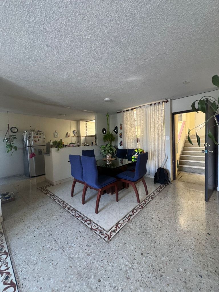 Apartamento en venta Valle Del Cauca Cali Alfonso Barberena A 86 m2 Habitaciones 2 Baños 3 Garajes 0 Precio $210000000