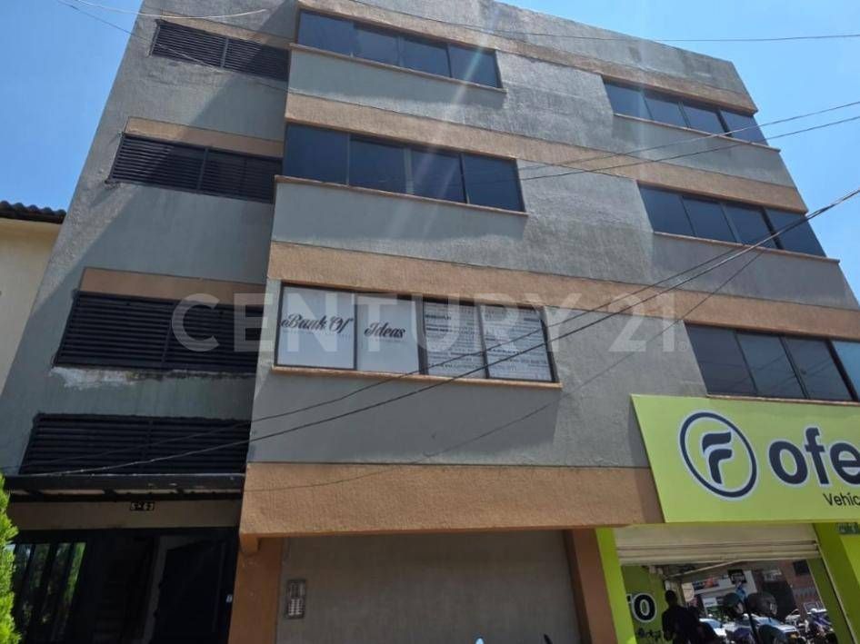Oficina en arriendo Valle Del Cauca Cali 3 De Julio 300 m2 Habitaciones 0 Baños 0 Garajes 0 Precio $12000000