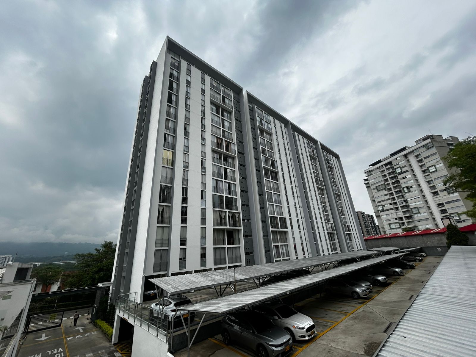 Apartamento en arriendo Santander Floridablanca Cr Irawa 100 m2 Habitaciones 3 Baños 2 Garajes 1 Precio $3300000