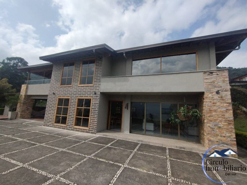 Casa en arriendo Antioquia Envigado San Rafael 900 m2 Habitaciones 4 Baños 3 Garajes 7 Precio $15000000