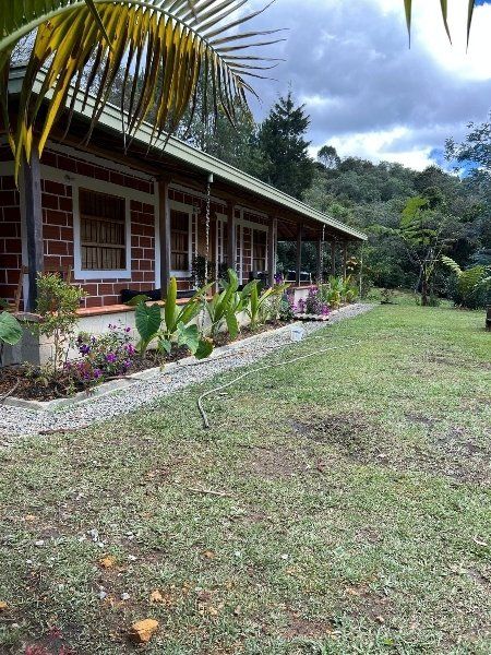 Casa en venta Antioquia Guarne San Vicente 1000 m2 Habitaciones 4 Baños 2 Garajes 4 Precio $460000000