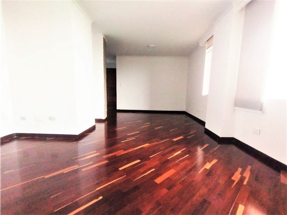 Apartamento en arriendo Antioquia Medellín Loma De Los Bernal 90 m2 Habitaciones 4 Baños 3 Garajes 1 Precio $4500000