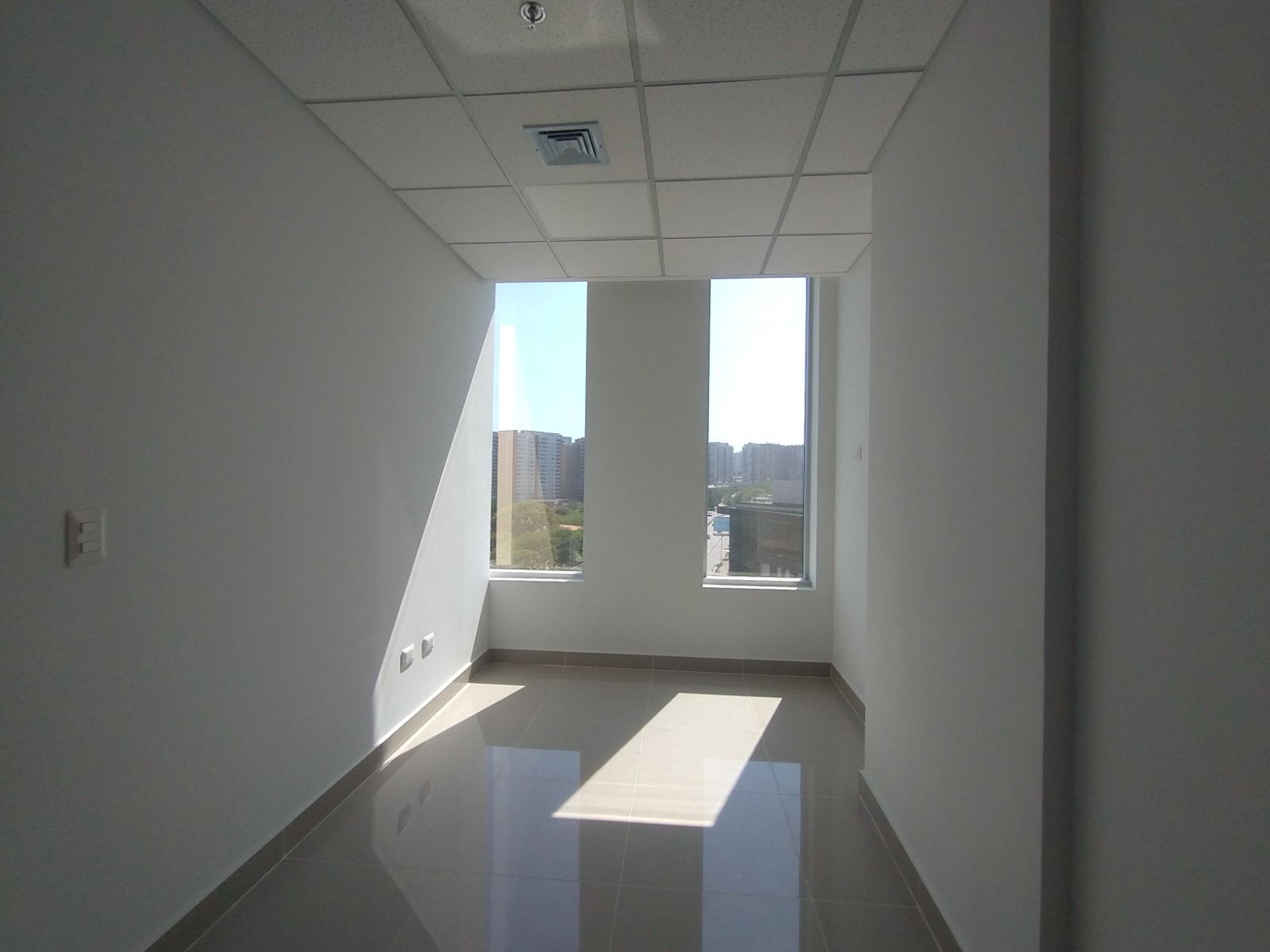 Oficina en arriendo Atlántico Barranquilla Ub Balcones De Villa Campestre 33 m2 Habitaciones 0 Baños 1 Garajes 1 Precio $4500000