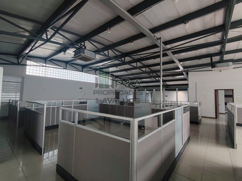 Bodega en arriendo Antioquia Itagüí Simón Bolívar 2026 m2 Habitaciones 0 Baños 10 Garajes 0 Precio $70945000