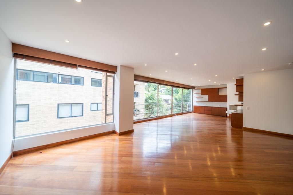 Apartamento en venta Cundinamarca Bogotá El Refugio 165 m2 Habitaciones 2 Baños 3 Garajes 2 Precio $1500000000