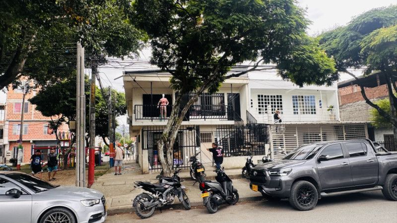 Casa en venta Valle Del Cauca Cali El Jardín 286 m2 Habitaciones 7 Baños 2 Garajes 1 Precio $475000000