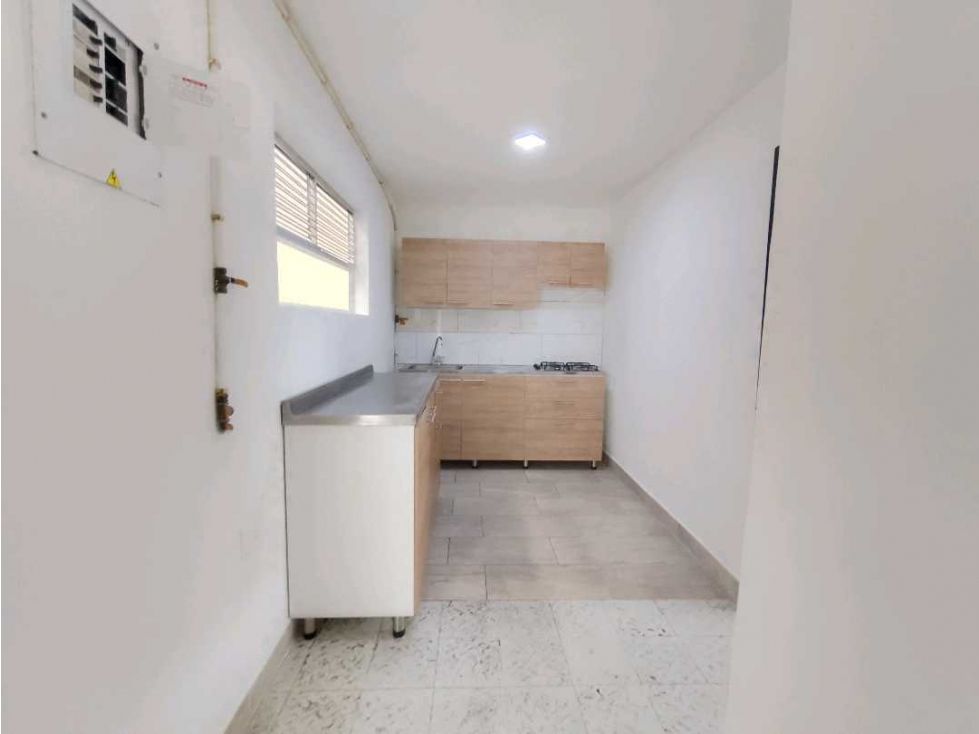 Casa en arriendo Antioquia Medellín Enciso 215 m2 Habitaciones 5 Baños 3 Garajes 0 Precio $3200000