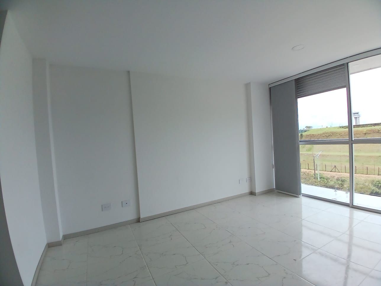 Apartamento en arriendo Risaralda Pereira Cr Bosques De Cantabria 75 m2 Habitaciones 3 Baños 2 Garajes 1 Precio $2400000