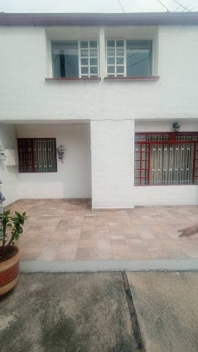 Casa en arriendo Cundinamarca Bogotá Ub Santa Cecilia 125 m2 Habitaciones 4 Baños 2 Garajes 2 Precio $3500000