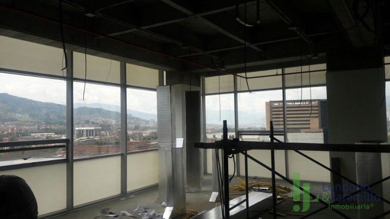 Oficina en arriendo Antioquia Envigado Primavera 74 m2 Habitaciones 0 Baños 1 Garajes 2 Precio $5900000