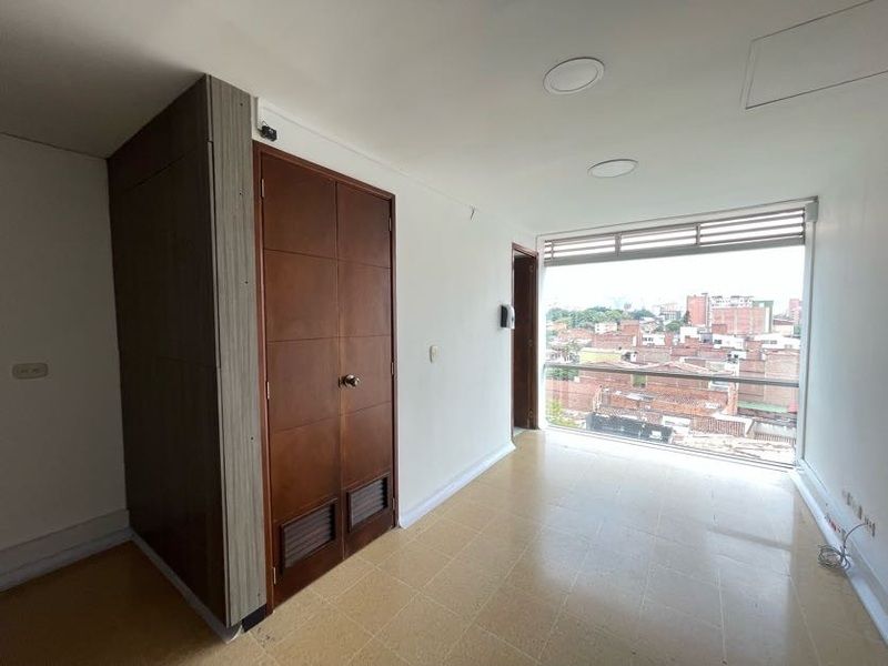 Oficina en arriendo Antioquia Medellín Las Acacias 34 m2 Habitaciones 0 Baños 1 Garajes 1 Precio $3000000