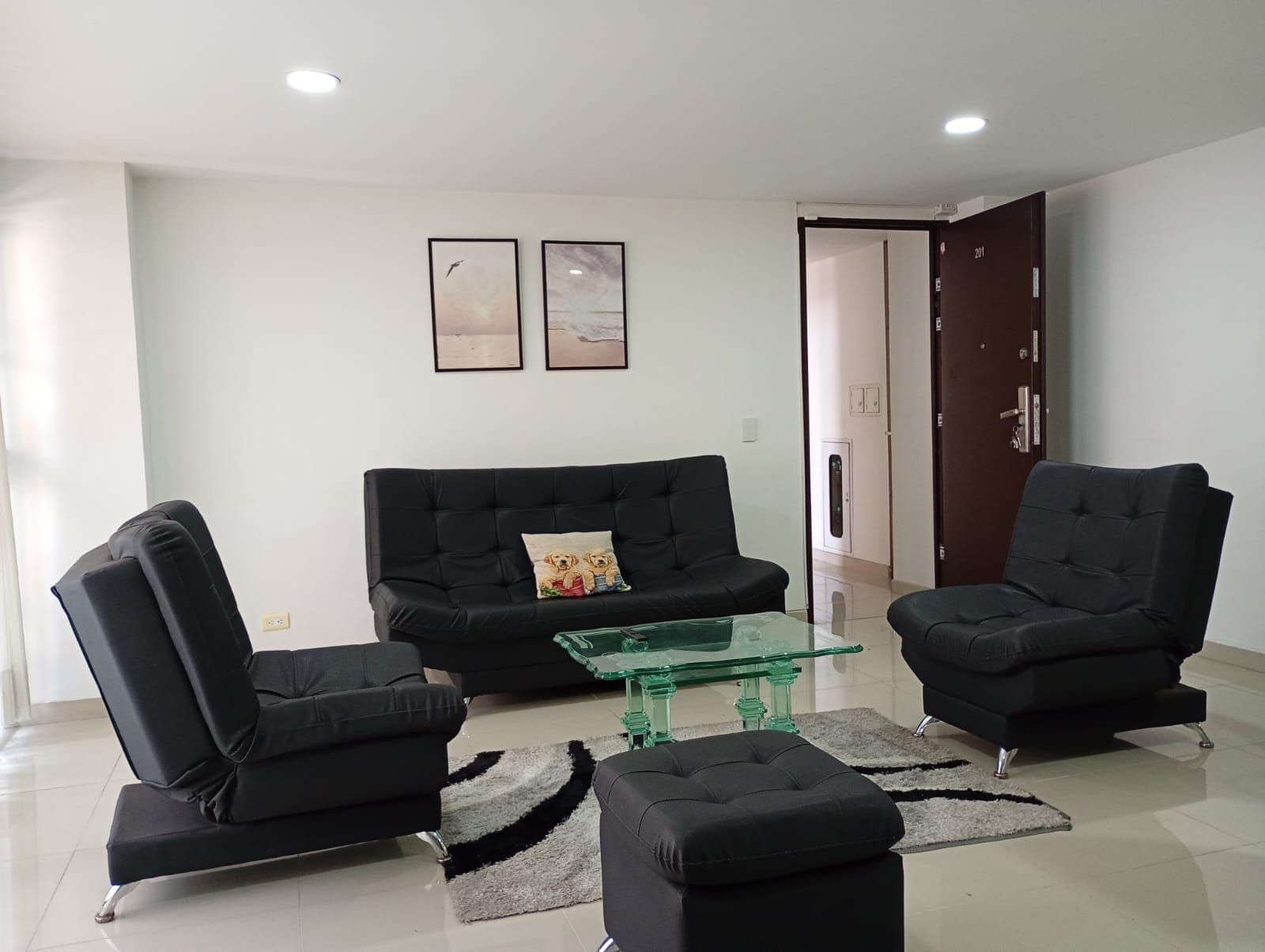 Apartamento en arriendo Antioquia Medellín Los Conquistadores 100 m2 Habitaciones 3 Baños 2 Garajes 1 Precio $5600000