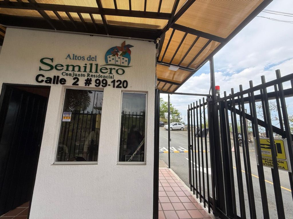 Apartamento en arriendo Valle Del Cauca Cali Sector Alto Jordán 64 m2 Habitaciones 2 Baños 2 Garajes 1 Precio $1350000